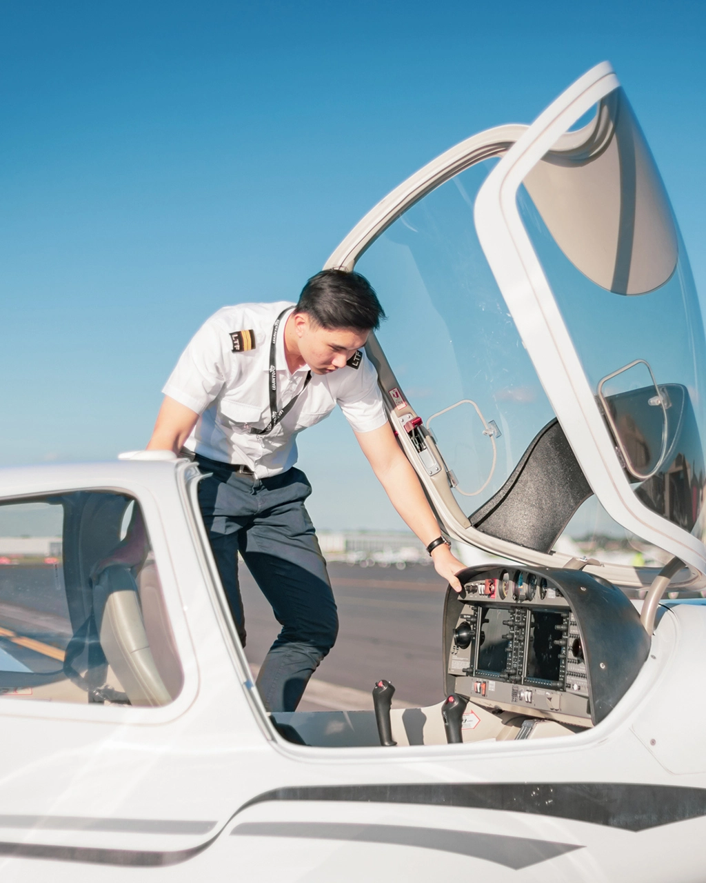 Fulfill Your Dream of Flying with a Diploma of Aviation