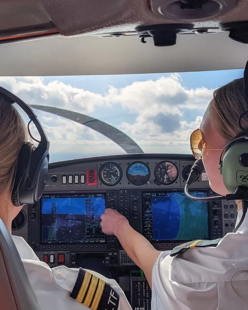 Female-Flight-Instructors