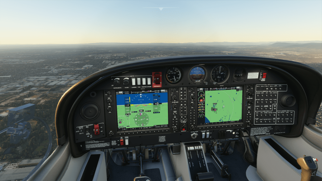 The Diamond DA40 cockpit is highly realistic in Microsoft Flight Simulator 2020