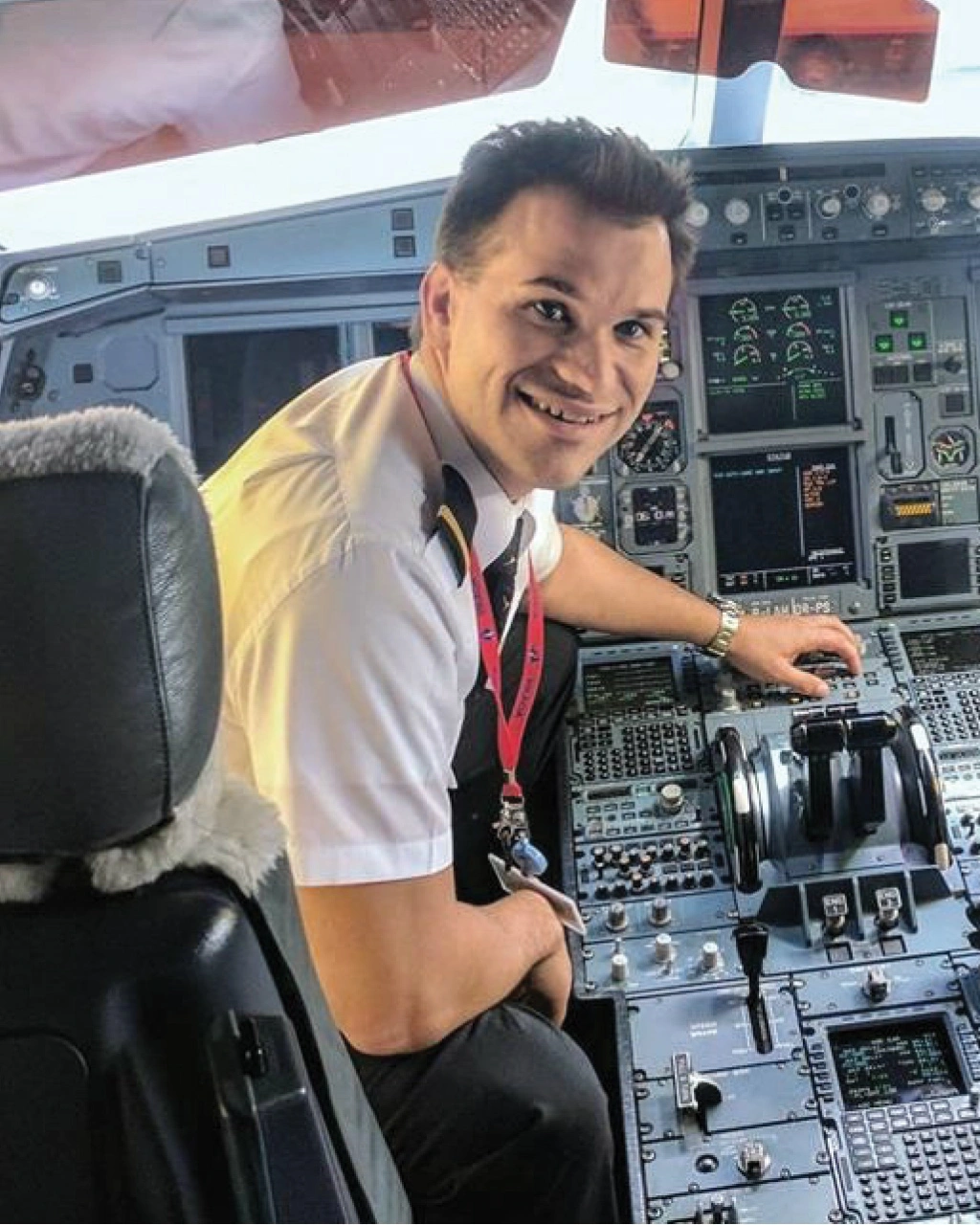 Pilot Stories: The Road to Becoming an Airline Second Officer – Matt Waterton