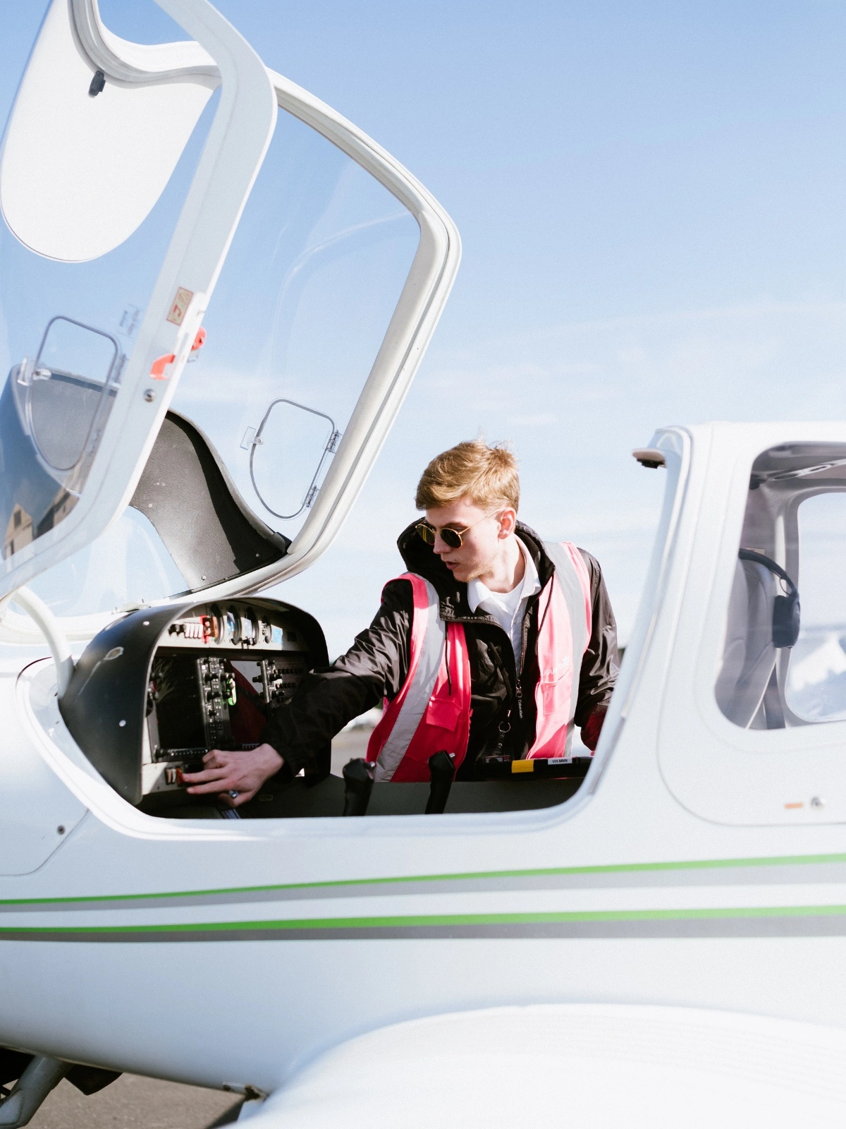 Aviation Theory and Ground School: Essential Knowledge for Flight Training in Australia